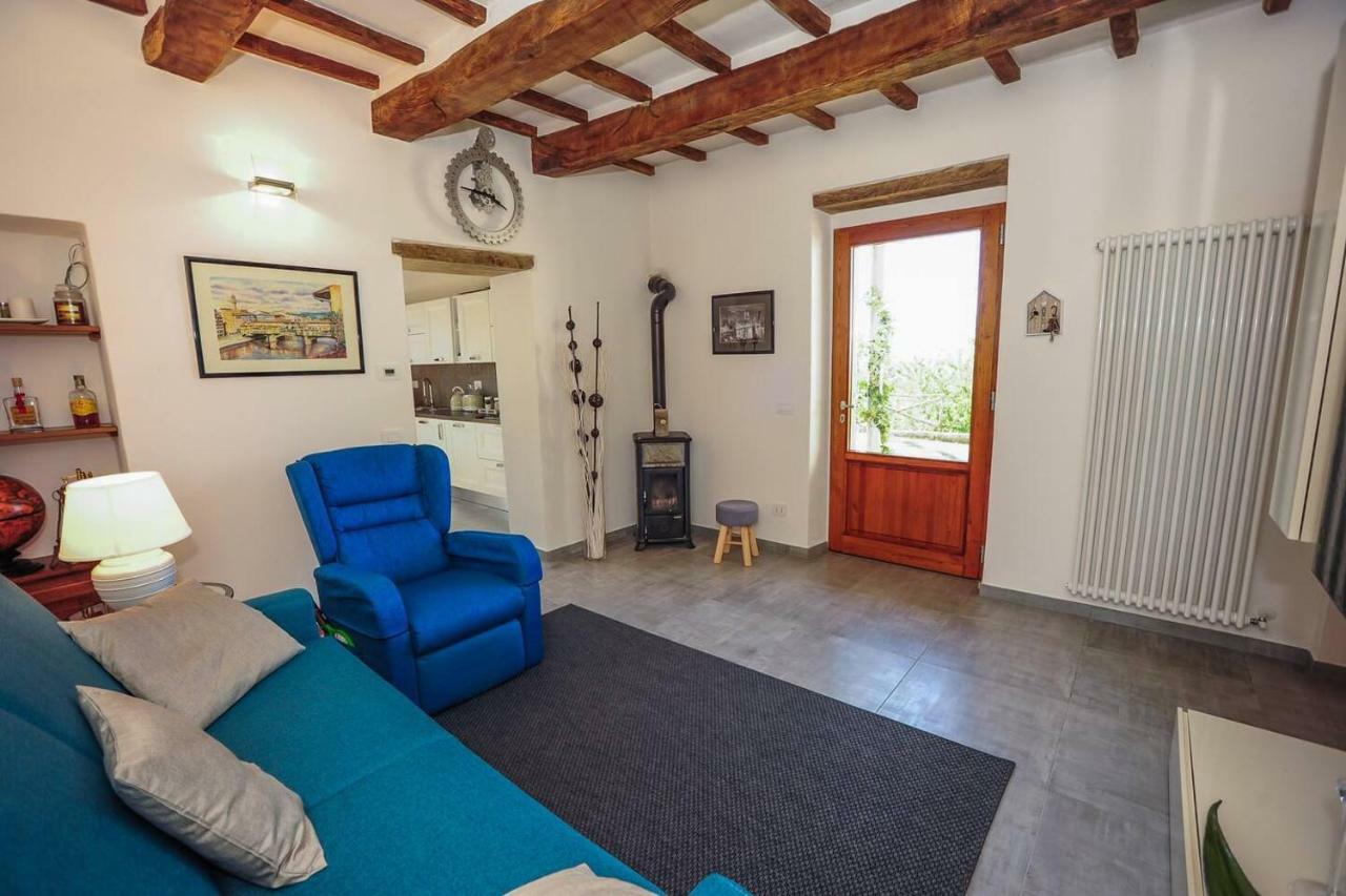 La Finestra Sul Castello Apartment อาร์ชิดอสโซ ภายนอก รูปภาพ