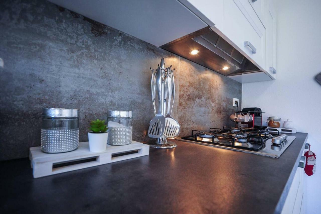 La Finestra Sul Castello Apartment อาร์ชิดอสโซ ภายนอก รูปภาพ